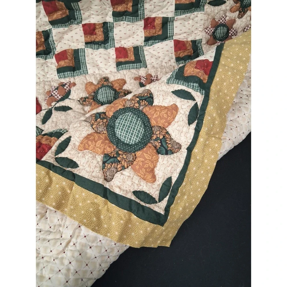 Artisan Handmade Garden Lap Quilt Wall Hanging 33.5x33.5 Square Country Cottage
